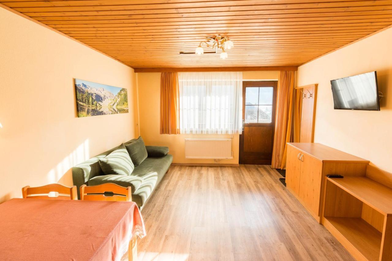 Hotel Weissenstein Санкт-Михель  Экстерьер фото
