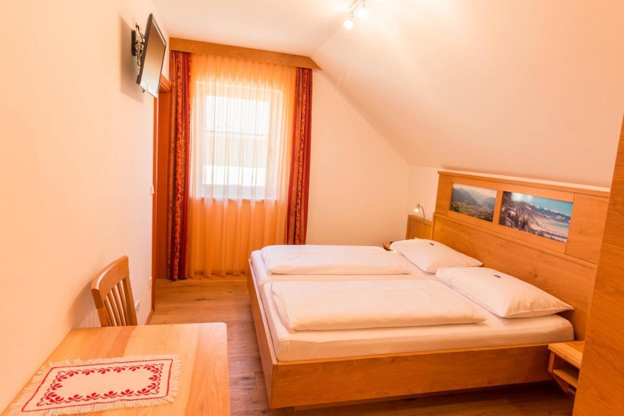 Hotel Weissenstein Санкт-Михель  Экстерьер фото