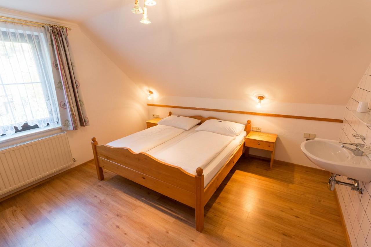 Hotel Weissenstein Санкт-Михель  Экстерьер фото
