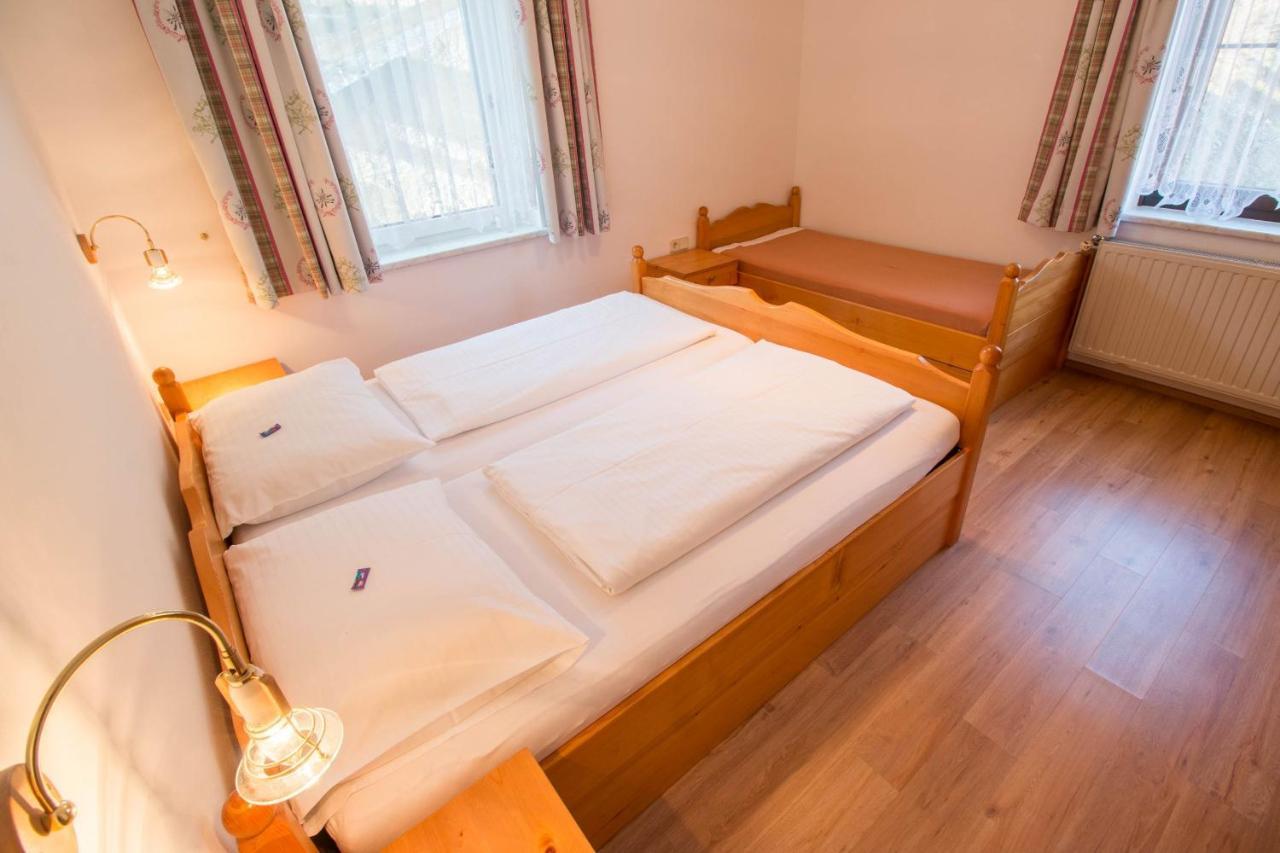 Hotel Weissenstein Санкт-Михель  Экстерьер фото