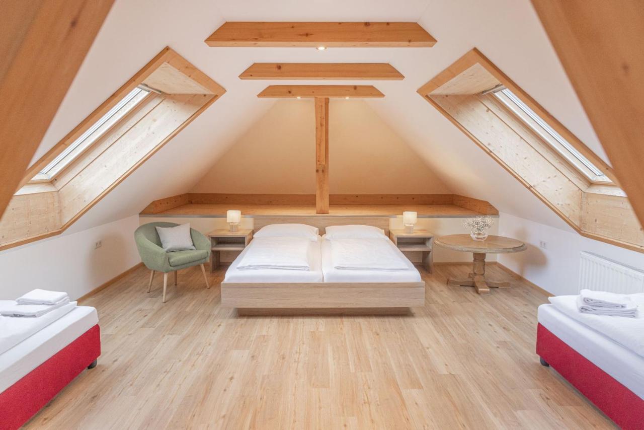 Hotel Weissenstein Санкт-Михель  Экстерьер фото